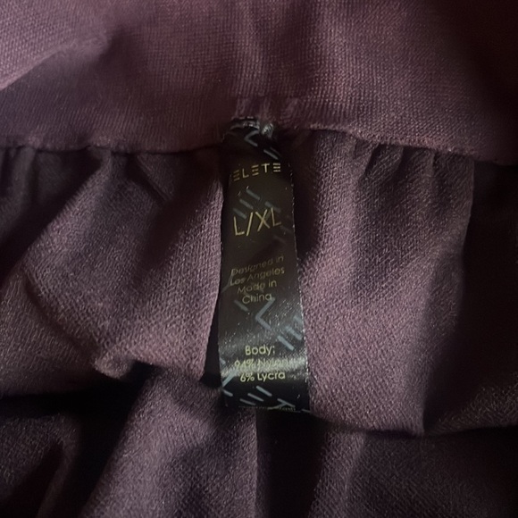 YELETE Burgundy Leggings - Picture 5 of 5